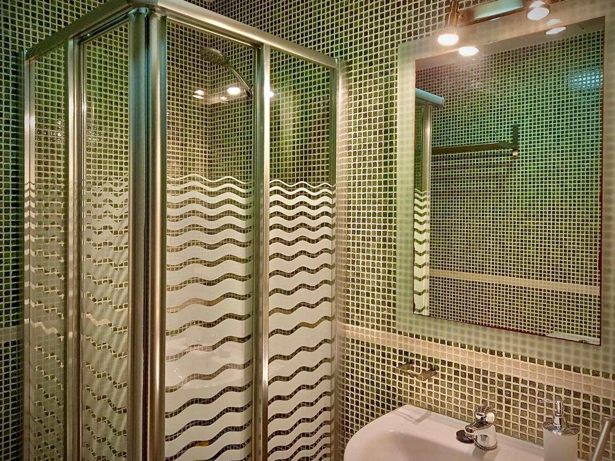 Apartamento Sauceda 7 Севиля Екстериор снимка